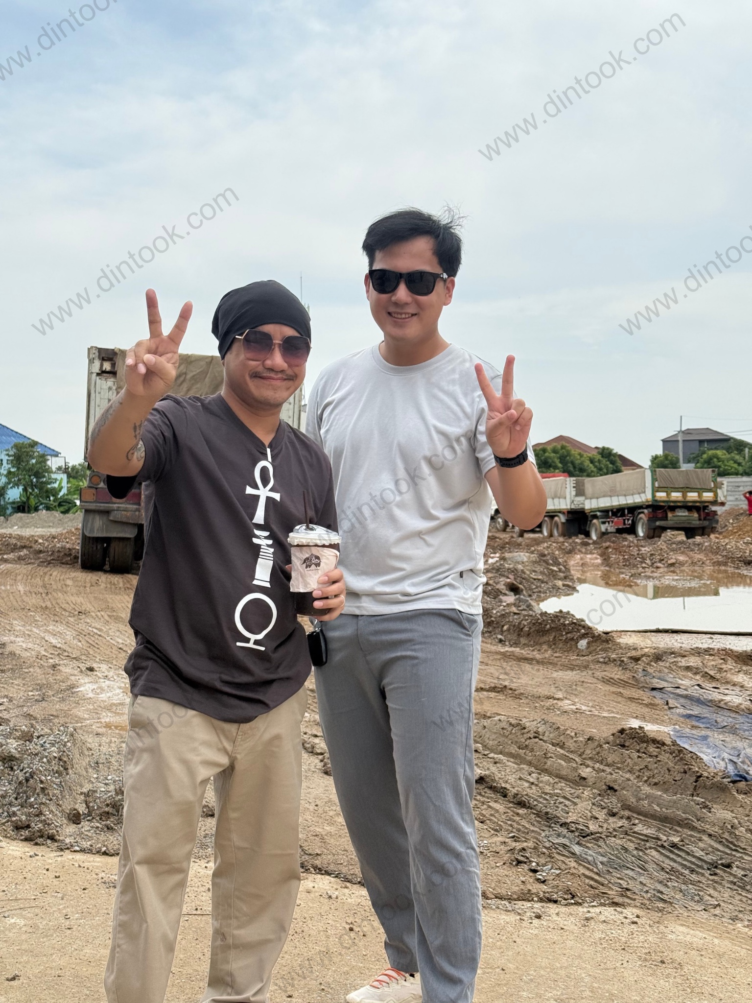 คุณเปรมภัทร เจ้าของดินถูกดอทคอม มั่นใจได้ ไม่ทิ้งงาน ลงคุมงานหน้างานจริงทุกแปลง
